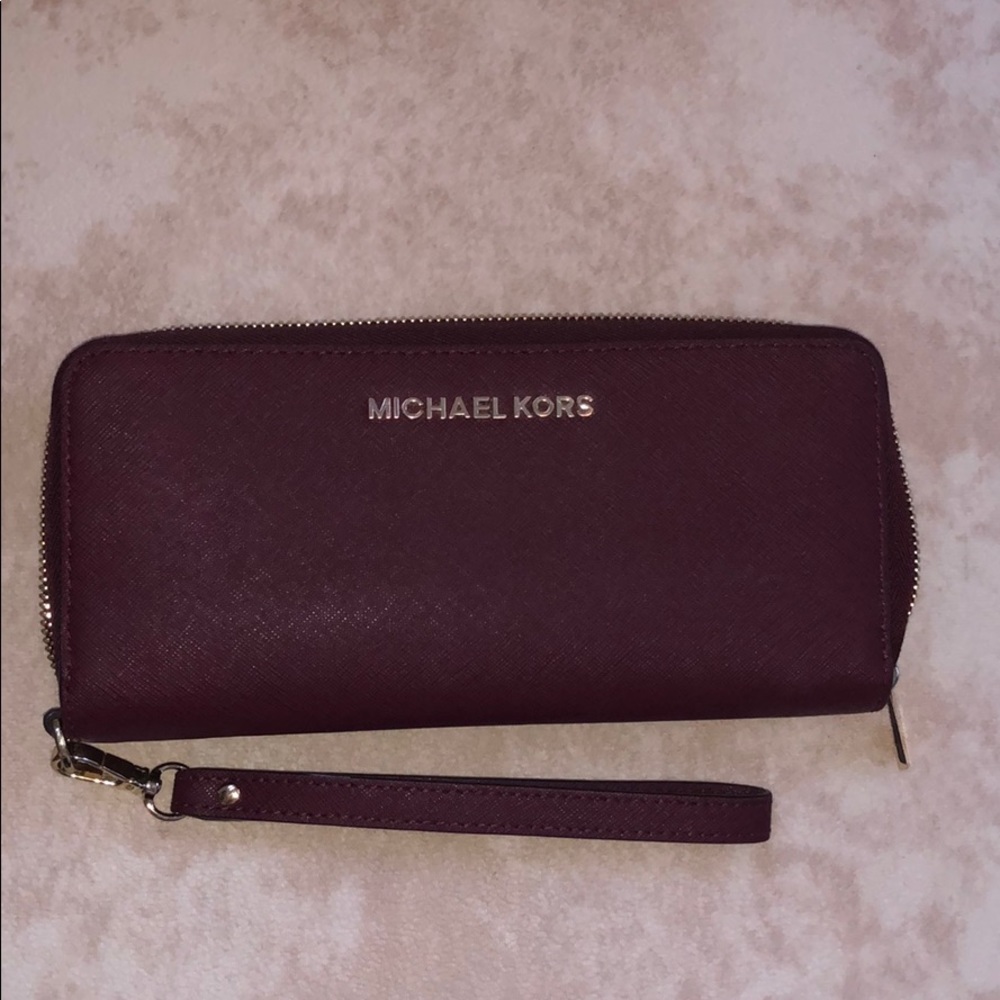 Michael Kors Saffiano Wallet with wrist strap